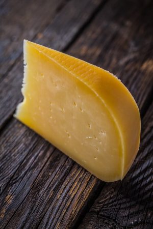 félkemény sajt